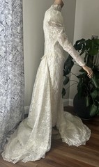 Vintage 80s Ivory Pencil Lace Wedding Dress with Detachable Train Puffy Sleeves