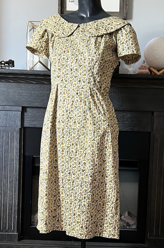 Vintage 50s Yellow Hat Pattern Dress With Peter Pan Collar M