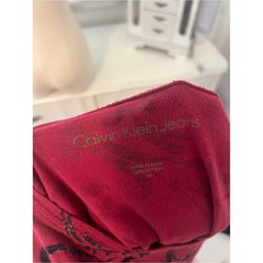 vintage calvin klein red & black all over floral graphic long sleeve fitted top