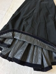 1880s Victorian Antique Black Mourning Gabardine Long Skirt Womens XXXS 20in