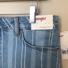 NEW Wrangler High-Rise Vintage Cutoff Jean Shorts