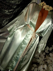 Vtg SATIN SHINY EMBRD FLOWERS SHEER CHIFFON SLV LUXE NIGHTGOWN ROBE 44″