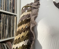 VTG 1970s Handmade Brown Crochet Ruffle Stripe Bolero Shrug Cardigan Women’s S/M