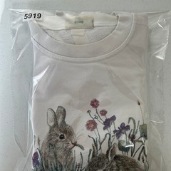 Northern Reflections Vintage White Rabbit Wildflower Graphic Sweatshirt Large