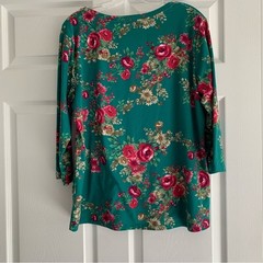 The Pioneer Woman Green Floral V-Neck Long Sleeve Top Large Stretch Lightweight