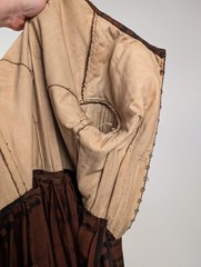 UNUSUAL LINEN WOOL WOOD GRAIN WINDOWPANE 1840’S WINTER WEIGHT DRESS W PLEAT CUFF