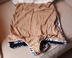 Vintage 1980s Women’s Size S/M Pinup Low Hip One Piece Swimsuit Rose Marie Reid
