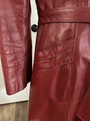Vintage 1970’s Argentine Burgundy Leather Coat W/ Hood And Quilted Lining 13/14
