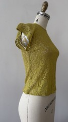 50s Chartreuse Sheer Floral Lace Flutter Cap Sleeve Top Keyhole Bateau Neck XS/S