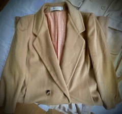 VTG Long Beige 100% Wool Coat “Michelle Stuart” Chest42” 3 Pocket 1 Button close
