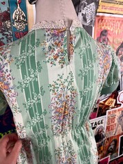Vtg 70s Green Pastel Floral Lace V-Neck Puff Sleeve Top Pants Suit Set PXS Retro