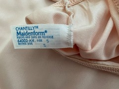 VTG Maidenform Chantilly Pink Half Slip with Lace Hem Size S 25 Inch Length