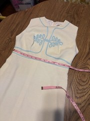 TRUE Vintage 1960s Eggshell White Embroidered Mini Shift Dress Size XS