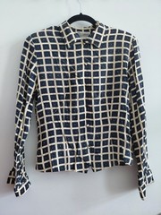 Vintage 1990s 100% Silk Blouse Black and White Alexandria Size 4 Long Sleeve Top