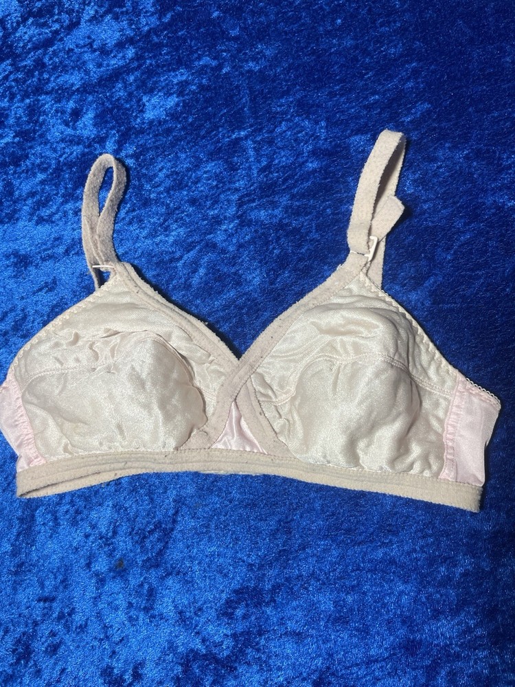 Vintage Bra 34c FAIR CONDITION See Pics Wireless Bralette Pink Nylon