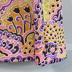 VTG Dress Cape Cod Casuals Women’s 14 1/2 Gold Pink Psychedelic Floral Belted