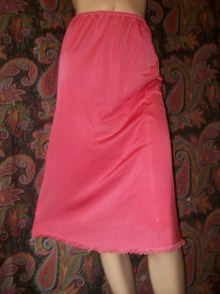 Vintage Valair Pink Nylon Tricot A-line Half Slip S 28″