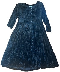 Vtg 1990s Crushed Black Velvet GOTH Long Dress W Mother Of Pearl Buttons 13/14