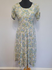 Vintage 1940s 1950s Light Blue Green White Flower Print Dress June Page W-28.5″
