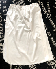 VTG WONDERMAID USA L Ecru Ivory White Nylon Lace Slit 27″ HALF SLIP Retro SILKY