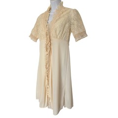 Vintage 70s Sammy Ivory Lace Peignoir Robe Nightgown Set Size 6 Romantic Bridal