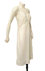 Adonna Embroidered Scalloped Non-Stretch Dacron Polyester Nylon Full Slip 34