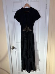 Vintage 1940s Black V-neck Sequin Lace Cap Sleeve Evening Gown – size small