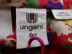 VINTAGE UNGARO ter / HONG KONG 🌸 SIZE 38 / 4==FLORAL PRINT SILK BLOUSE