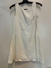 VINTAGE BURBERRY BEAUTIFUL WHITE DRESS 15″ PTP- COOL DETAIL- GREAT CONDITION