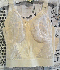 Vintage Bali Bustier Corset Bra 38D Ivory Lace Retro Pin-Up Bridal Model 3300