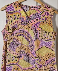 VTG Dress Cape Cod Casuals Women’s 14 1/2 Gold Pink Psychedelic Floral Belted