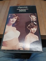 Exquisite Form BARE SHOULDERS BRA Vintage 1970s New Old Stock 32A Strapless