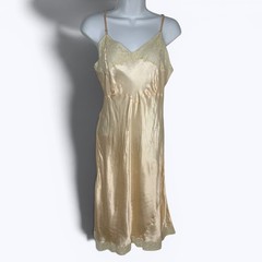 Vtg Lace Trim Silky Slip Dress Nightgown Peach Champagne Bias Chemise Feminine
