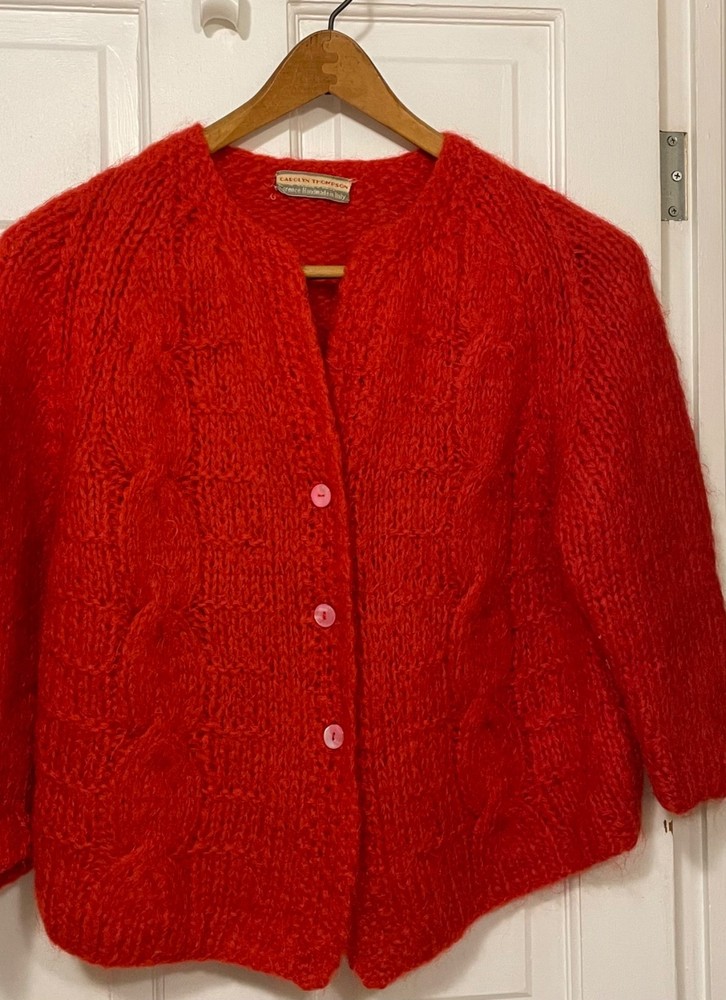 VTG 70s/80s Women’s Carolyn Thompson Sweater Handmade in Italy