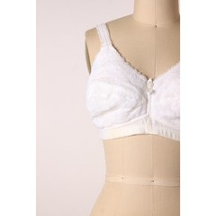 1970s White Floral Lace Floral Bow Detail Padded Bra by Jodee Surgical-40C