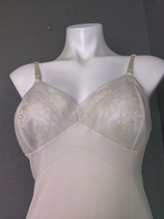 Vintage Vanity Fair 34 Bust Semi Sheer Cream Nylon & Lace Slip Dress Medium