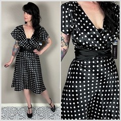 Vintage Y2K Black & White Polka Dot Tie Back Satin Dress – 32″ Waist