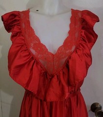 Vintage Ilise Stevens Lacy Red Ruffle Nightgown Sz Small/med Stunning Versatile