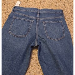 NWT Old Navy Mid-Rise Loose Boot-Cut Jeans Women’s Size 8 Petite Blue