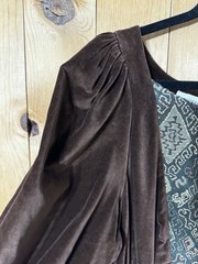 VTG REN FAIRE MAXI DRESS BROWN VELVET TAPESTRY DETAIL Women’s L? Renaissance