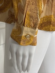 VTG 70s Women’s Button Up Shirt Union Made USA QUEEN CASUALS Size 13/14 Yellow
