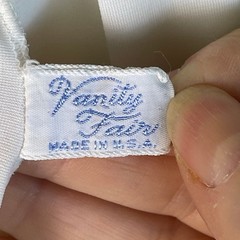 Vanity Fair Nightgown Robe Set Womens 32 White Very Good Vintage Lace Peignoir