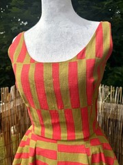 Vintage 1950s Sleeveless Fit And Flare Dress In Linen Abstract Print In Olive