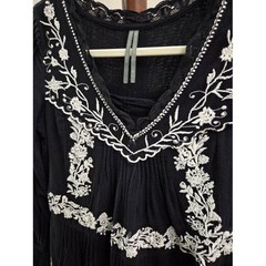 D40. Anthropologie Long Sleeve Embroidered Pintuck Swing Mini Dress