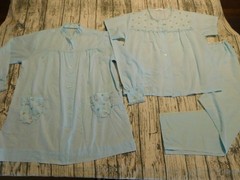 VTG 3 PIECE PAJAMA SET 1960’s BABY DOLL TOP PANTS ROBE EMBROIDERED FLOWERS sz L