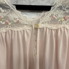 Vtg Shadowline Nightgown Pink Nylon Chiffon Overlay Lace Rosebuds Babydoll Small