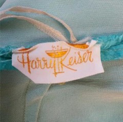 1950’s VINTAGE TURQUOISE SATIN HARRY KEISER FULL METAL ZIPPER DRESS 32″ BUST-USA