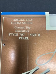 Hanes Absolutely 707 Ultra Sheer Pantyhose Control Top Sandalfoot Pearl Size B