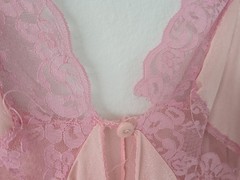 VTG Sheer Nylon Lace House Coat Robe Flutter Sleeve Lingerie Bright Pink Medium