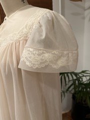 Vtg 60s Henson Kickernick Peachy Pink Sheer Chiffon Lace Peignoir Accent Robe S